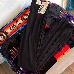 No Boundaries High-Rise Black Leggings